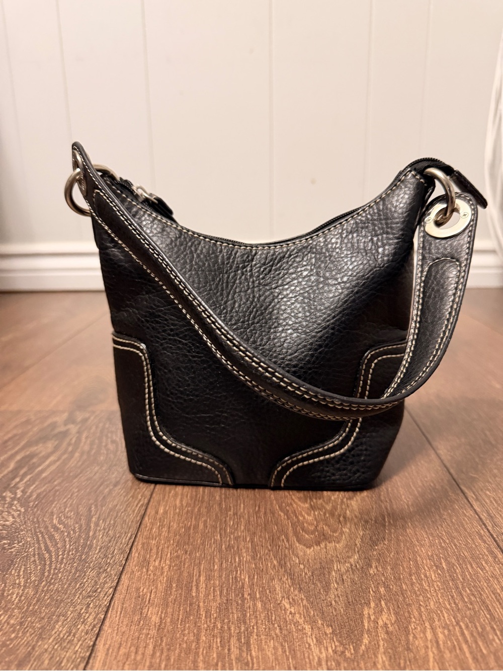 Tommy Hilfiger Black Pebbled Leather Small Shoulder Bag Silver Hardware Y2K